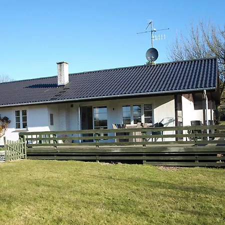 Nyaraló Just 400 Meters From The Water Spodsbjerg